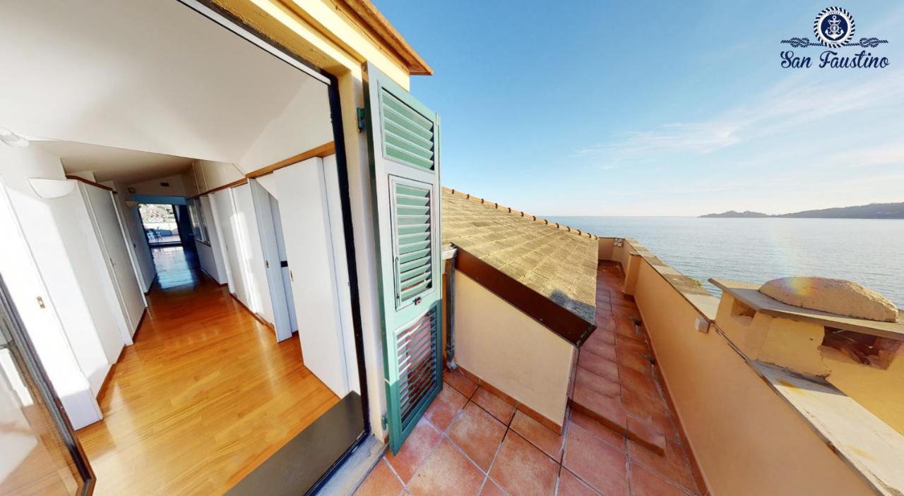 ATTICO SAN FAUSTINO 165 mq più 110 mq di terrazza- IN VILLA 700 ,VISTA MARE STREPITOSA-100 m dalla spiaggia-PARKING ESCLUSIVO-SKY,NETFLIX Rapallo Extérieur photo
