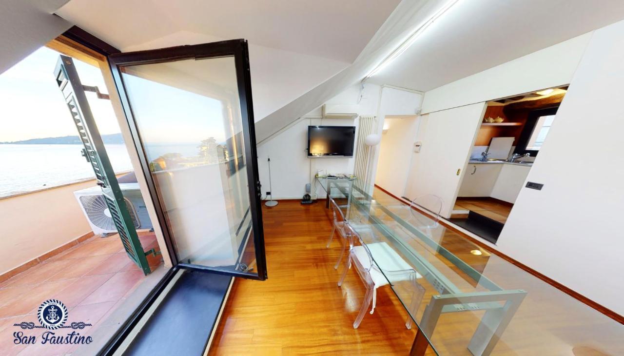 ATTICO SAN FAUSTINO 165 mq più 110 mq di terrazza- IN VILLA 700 ,VISTA MARE STREPITOSA-100 m dalla spiaggia-PARKING ESCLUSIVO-SKY,NETFLIX Rapallo Extérieur photo