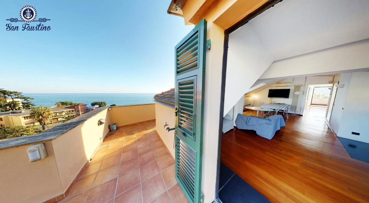 ATTICO SAN FAUSTINO 165 mq più 110 mq di terrazza- IN VILLA 700 ,VISTA MARE STREPITOSA-100 m dalla spiaggia-PARKING ESCLUSIVO-SKY,NETFLIX Rapallo Extérieur photo