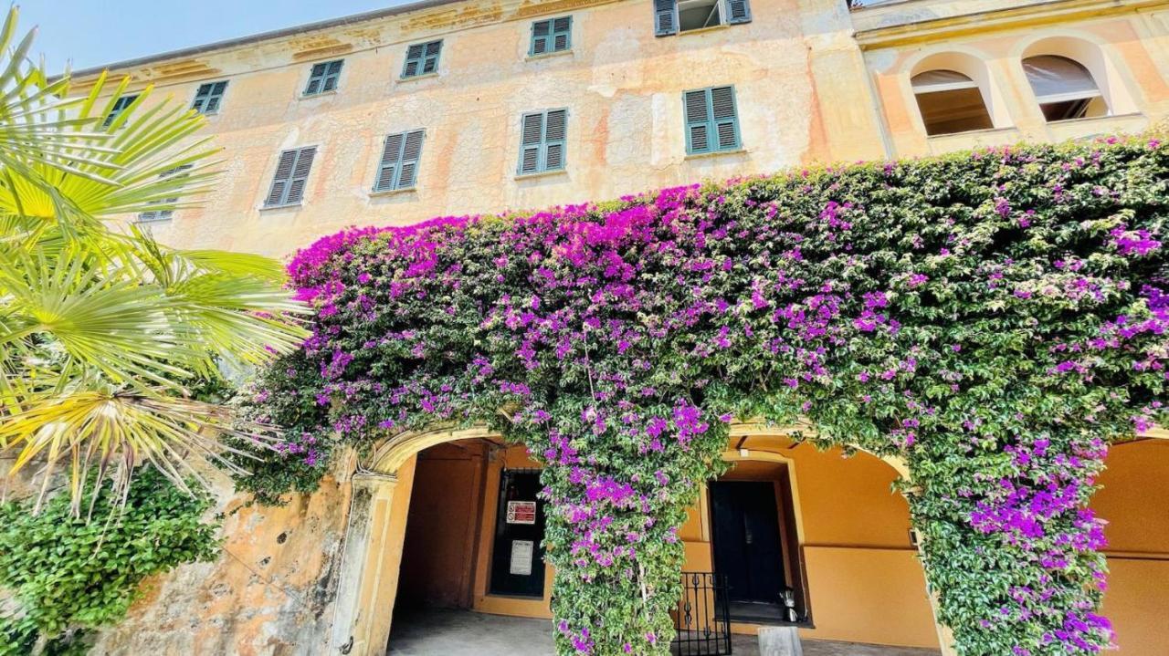 ATTICO SAN FAUSTINO 165 mq più 110 mq di terrazza- IN VILLA 700 ,VISTA MARE STREPITOSA-100 m dalla spiaggia-PARKING ESCLUSIVO-SKY,NETFLIX Rapallo Extérieur photo